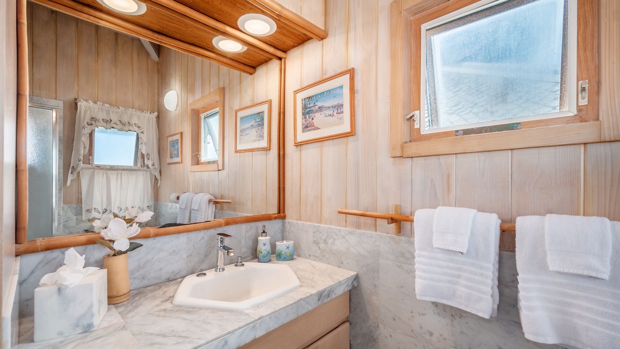 Photo of Bathroom in Wailua