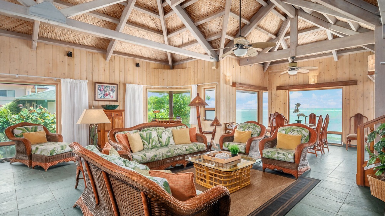 Photo of Livingroom in Wailua