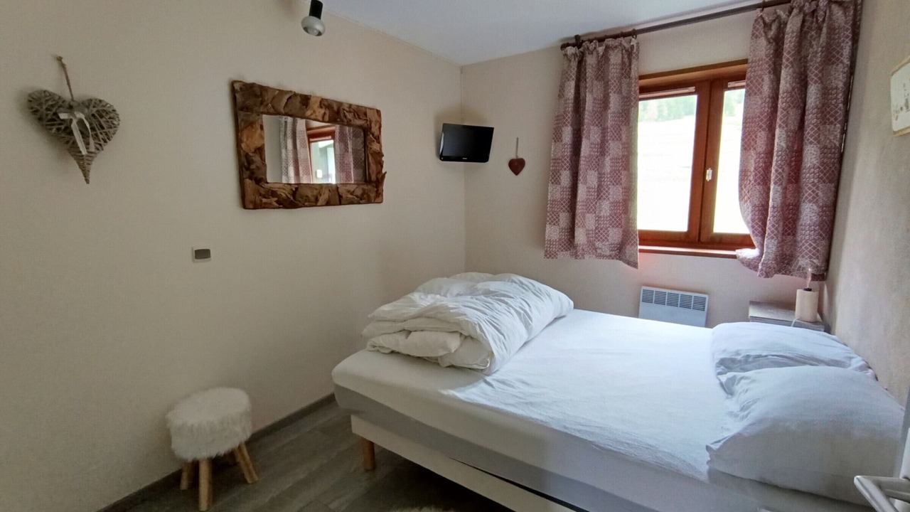 Photo of Bedroom in Montgenevre