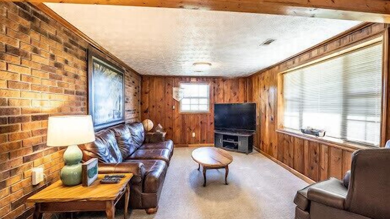 Photo of Livingroom in Crossville