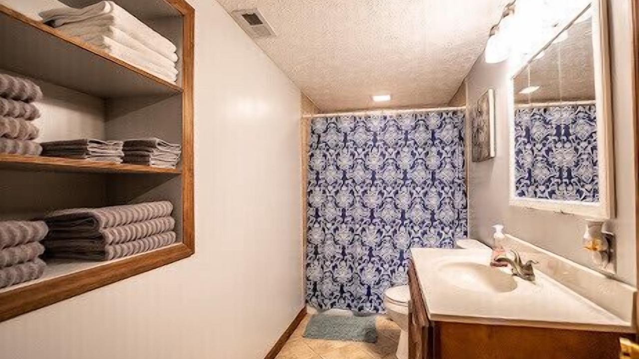 Photo of Bathroom in Crossville