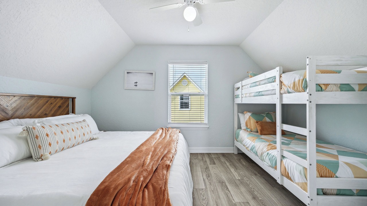 Photo of Bedroom in Surfside Beach