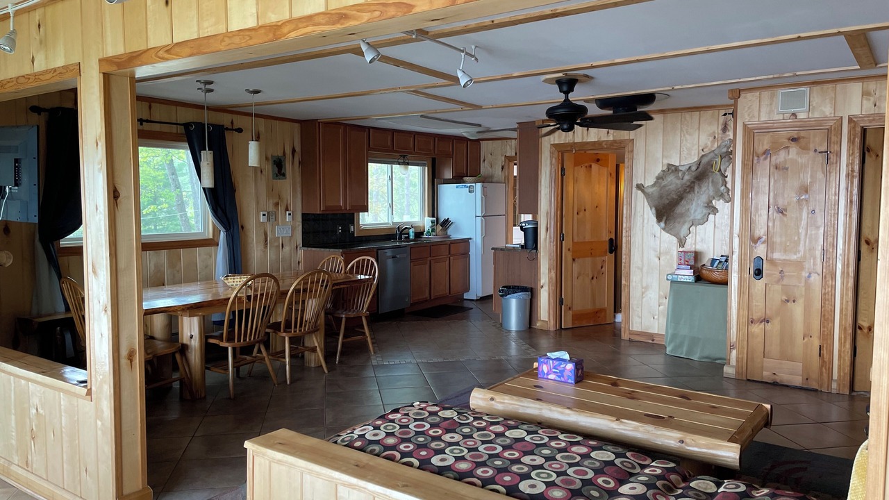 Photo of Livingroom in Lake City