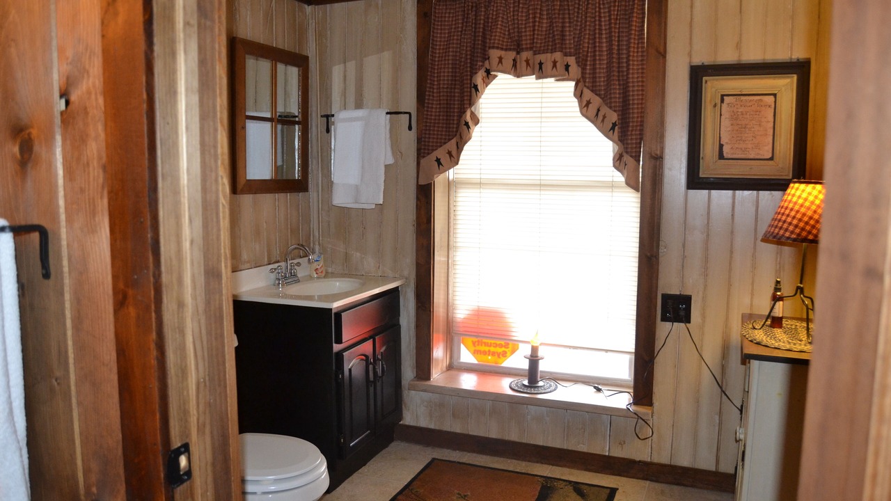 Photo of Bathroom in Schellsburg