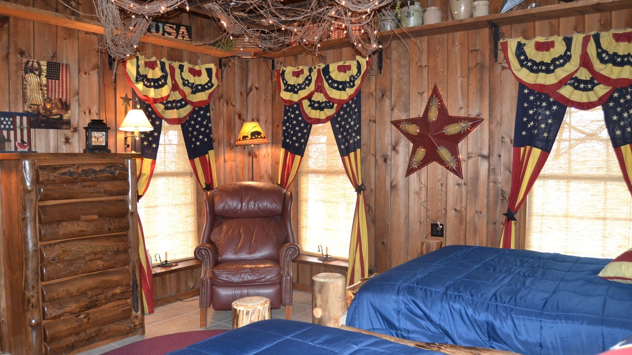 Photo of Bedroom in Schellsburg