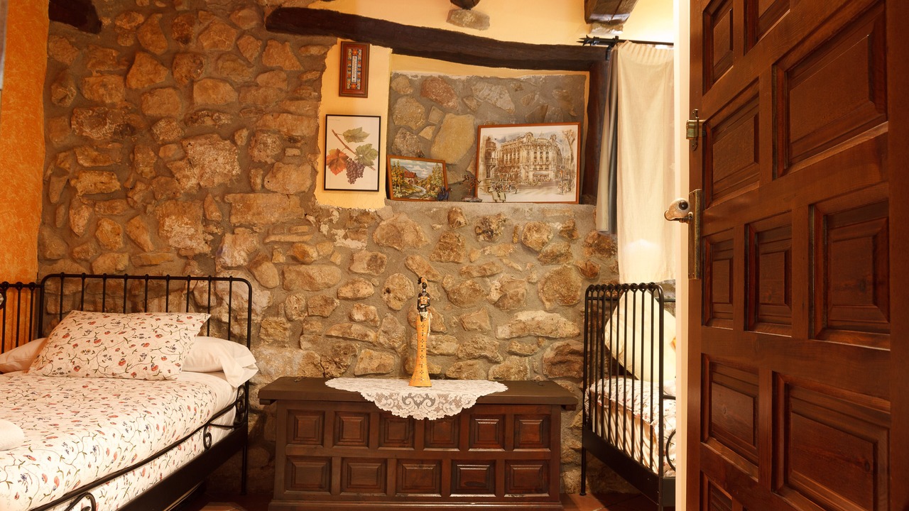 Photo of Bedroom in Pontons