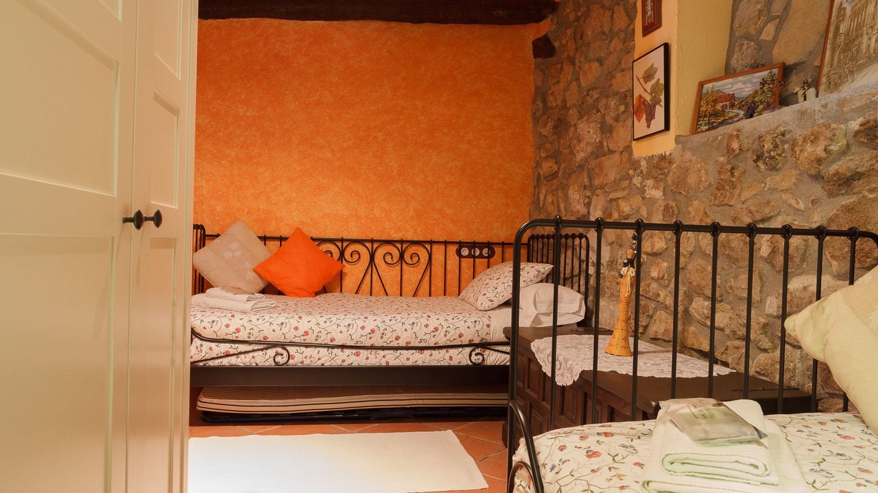 Photo of Bedroom in Pontons