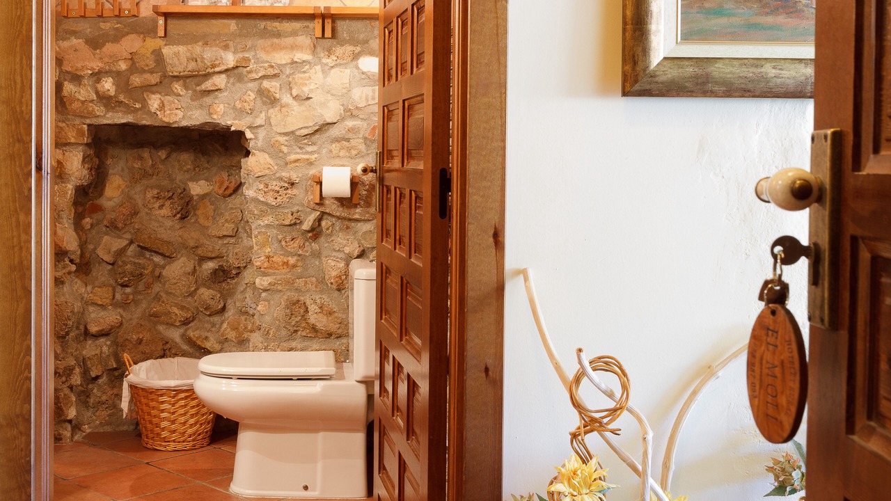 Photo of Bathroom in Pontons