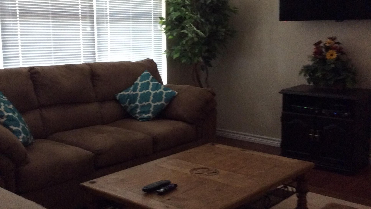 Photo of Livingroom in Central City