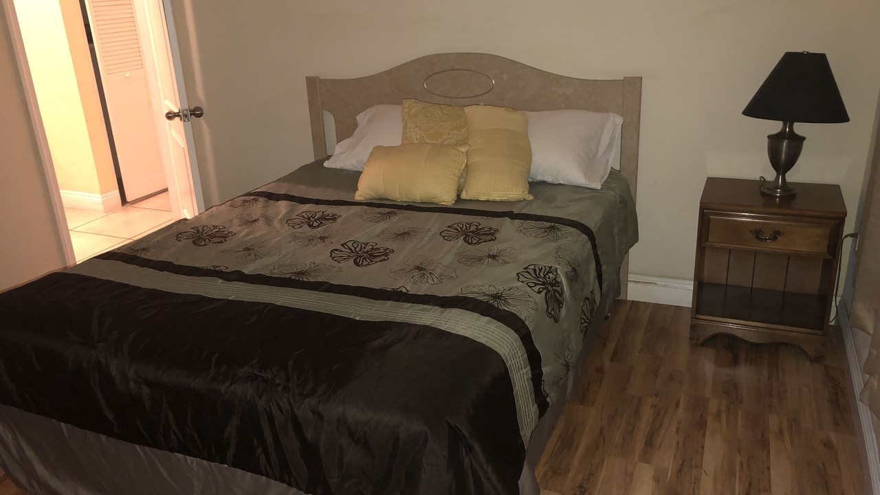 Photo of Bedroom in Burbank