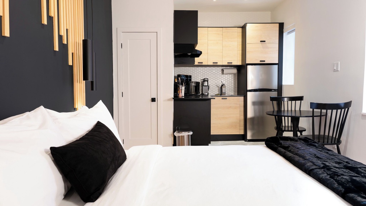Photo of Bedroom in Plateau Mont Royal