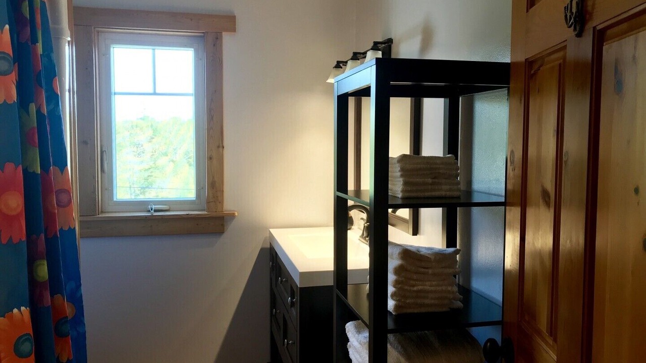 Photo of Bathroom in Boularderie
