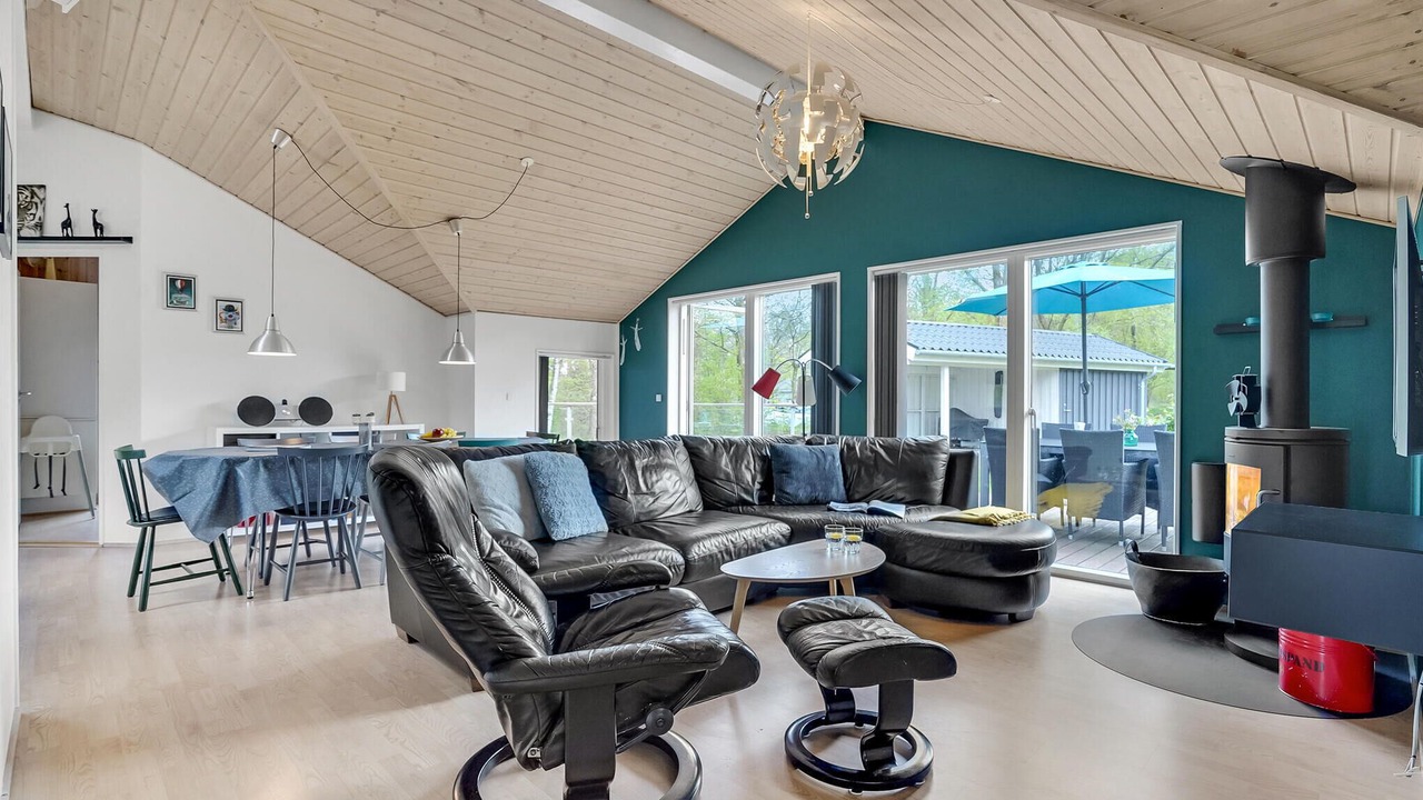 Photo of Others in Skygge