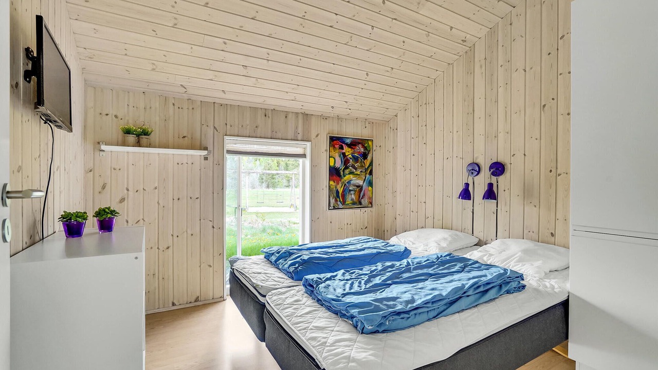 Photo of Others in Skygge