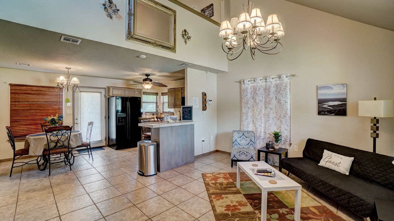Photo of Livingroom in Medicine Park