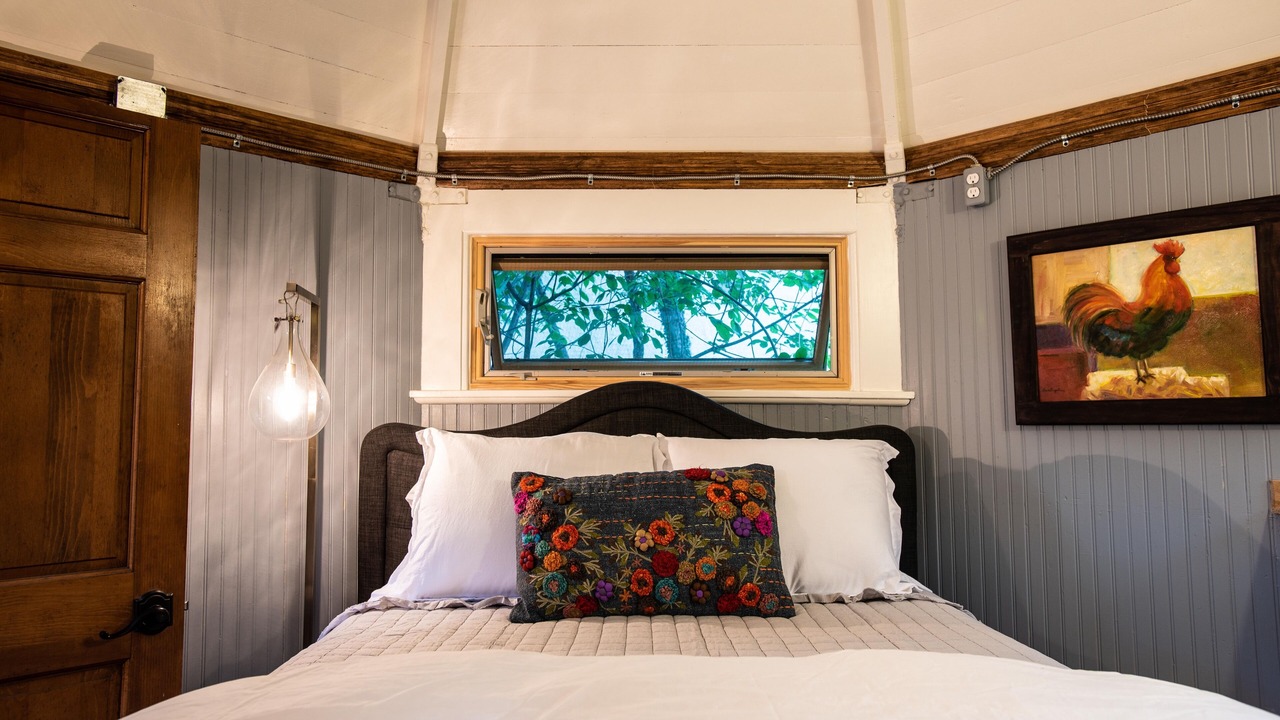 Photo of Bedroom in Broadmoor