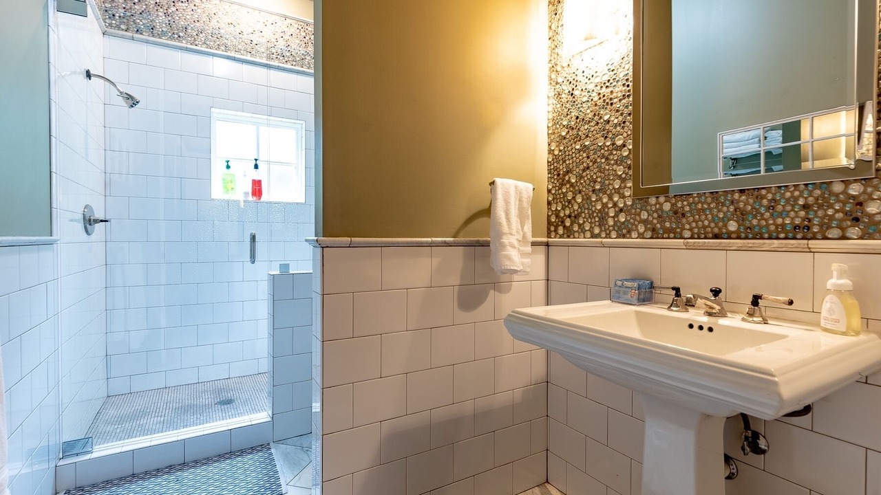 Photo of Bathroom in Swede Hill