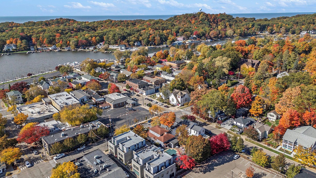 Photo of Others in Saugatuck