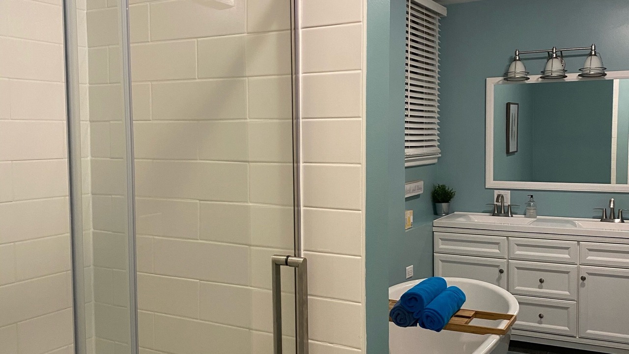 Photo of Bathroom in Fox Lake