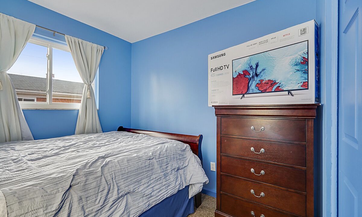 Photo of Bedroom in Madison Heights