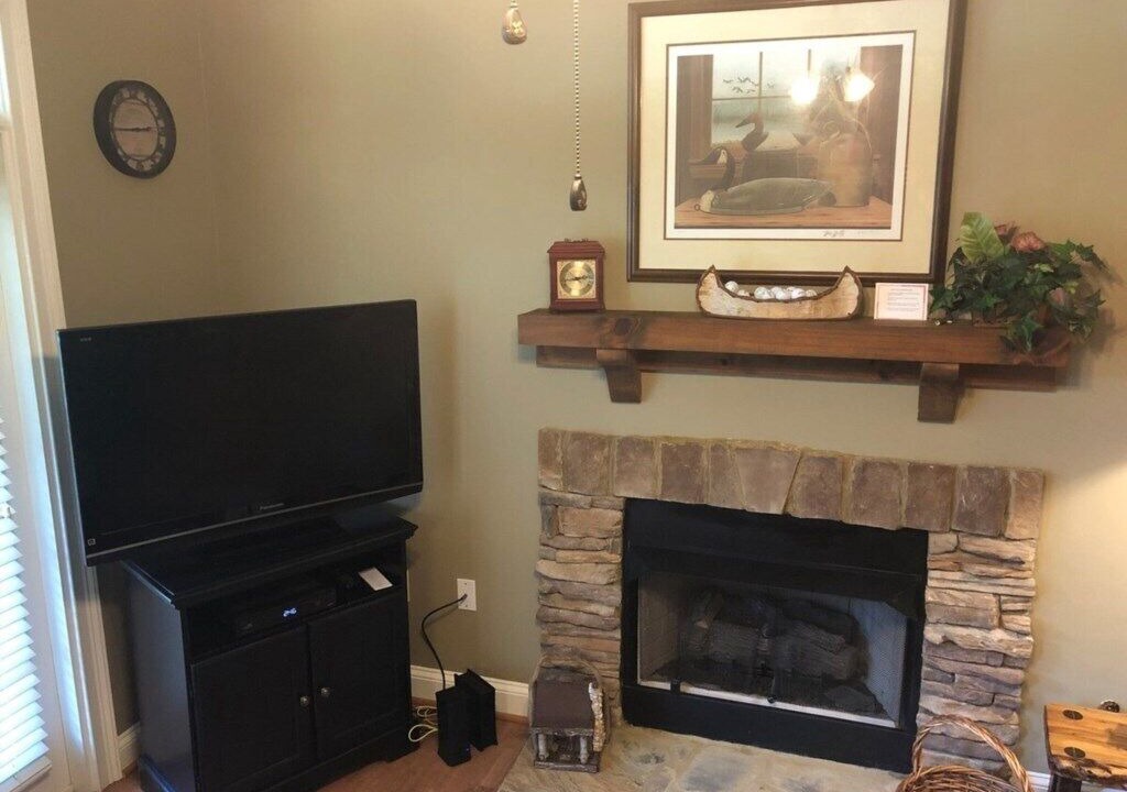 Photo of Livingroom in Maggie Valley