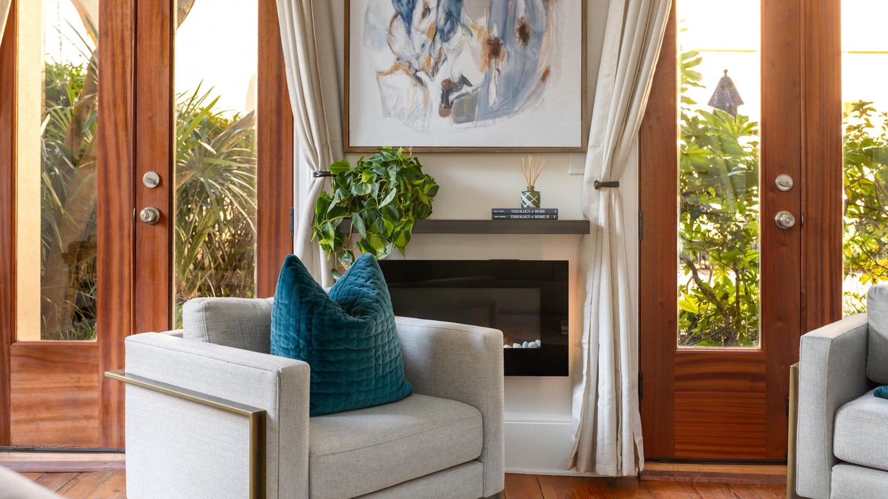Photo of Livingroom in Charleston Historic District