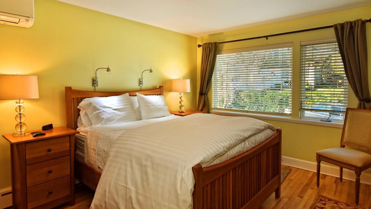 Photo of Others in Lower Queen Anne