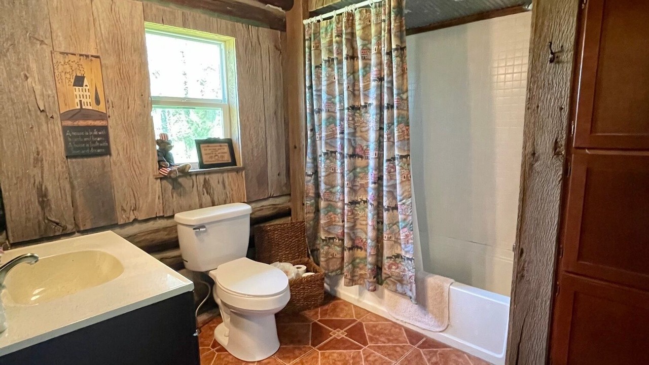 Photo of Bathroom in Steelville