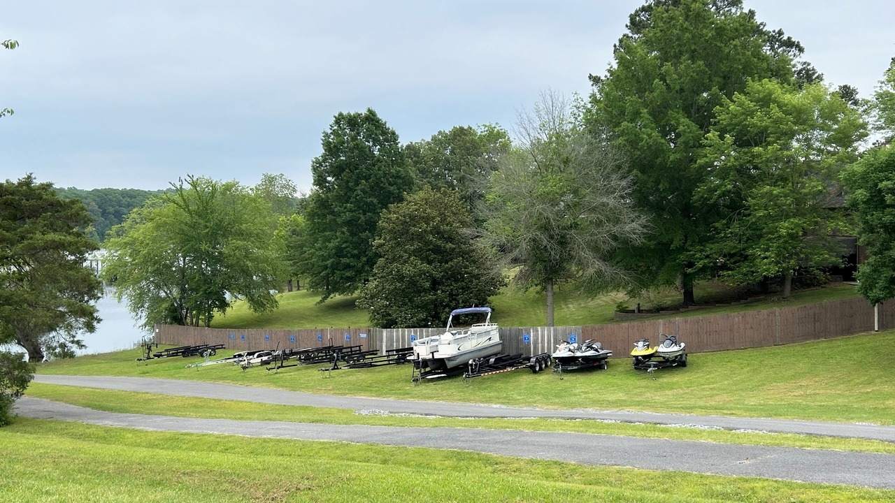 Photo of Others in Benton