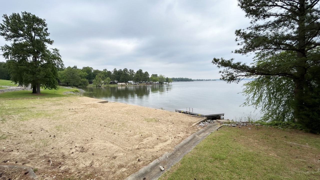 Photo of Outdoor in Benton