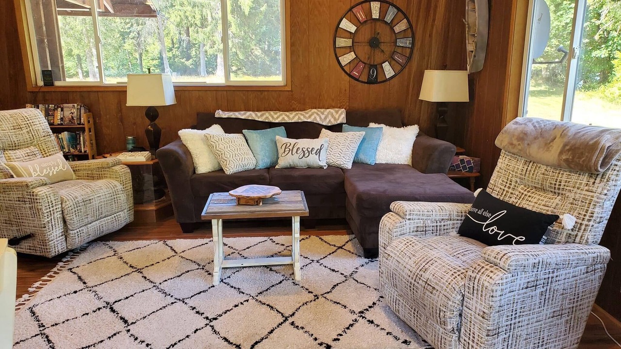 Photo of Livingroom in Port Angeles