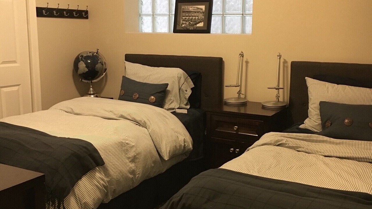 Photo of Others in Noble Square