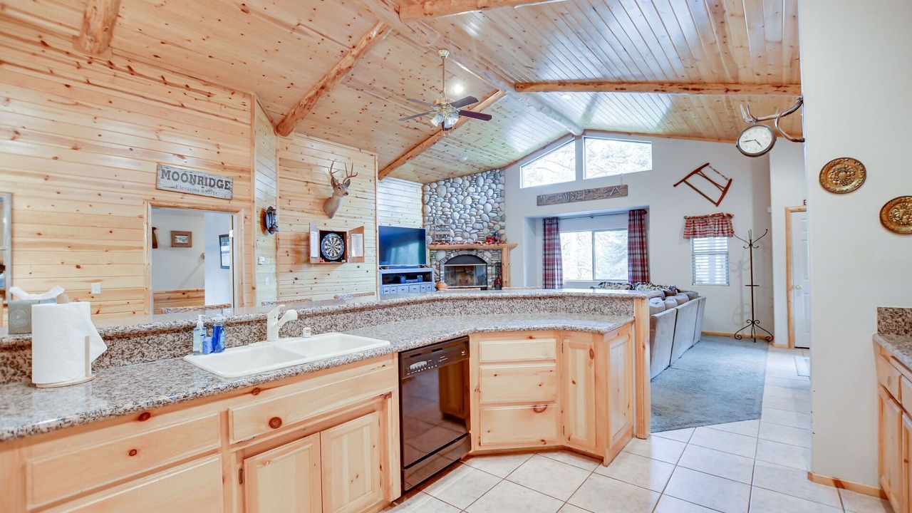 Photo of Kitchen in Big Bear Lake
