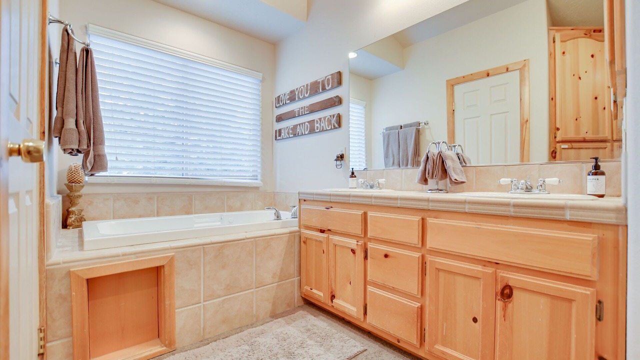 Photo of Bathroom in Big Bear Lake