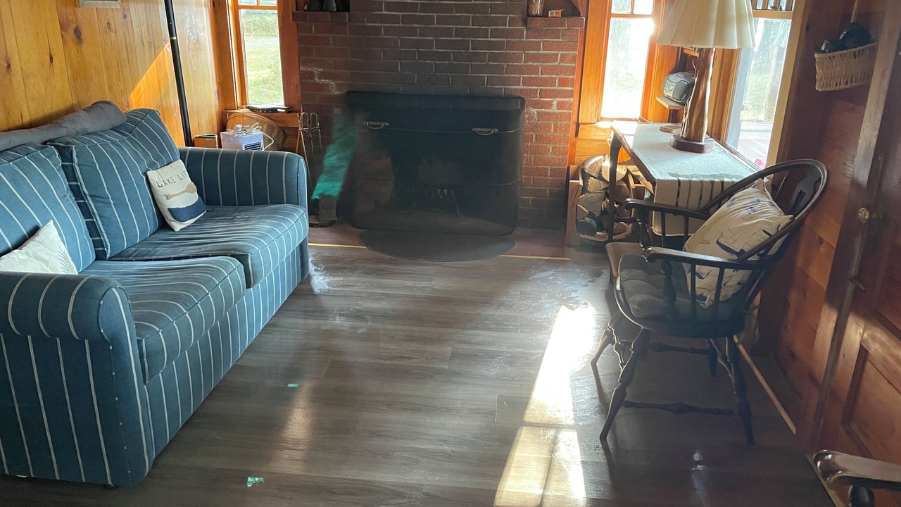 Photo of Livingroom in West Newfield