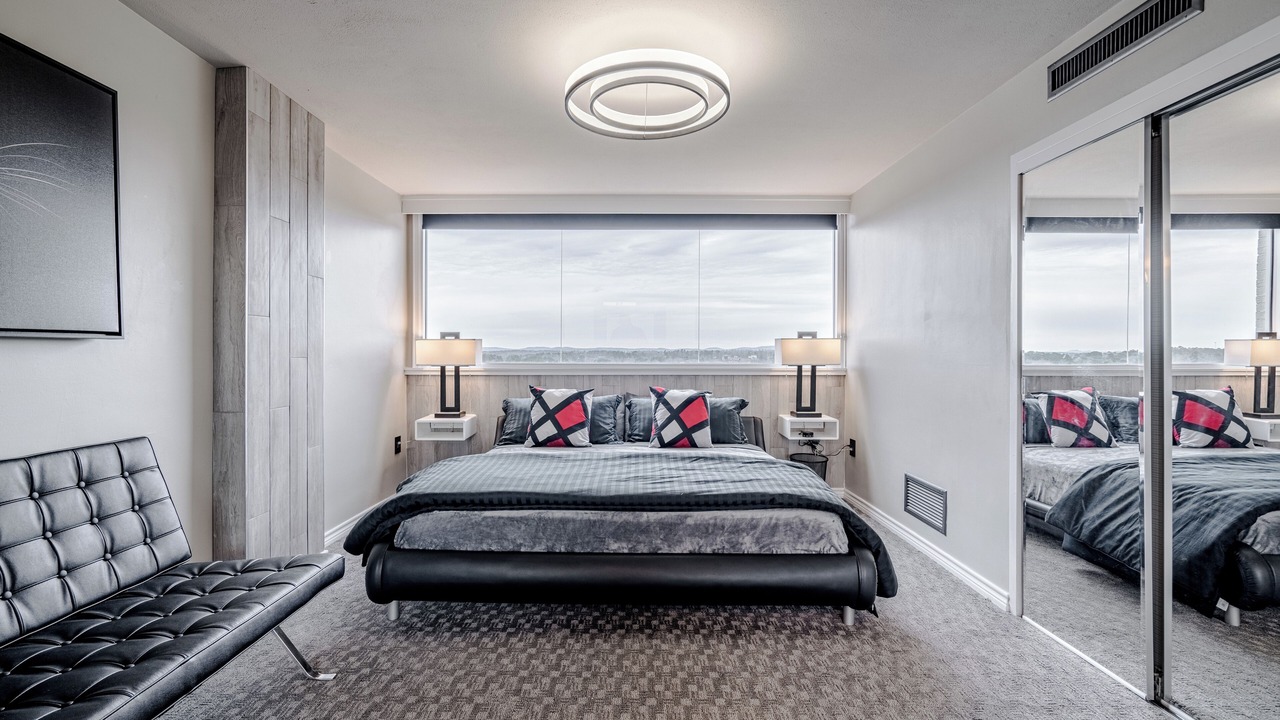 Photo of Bedroom in Mid America