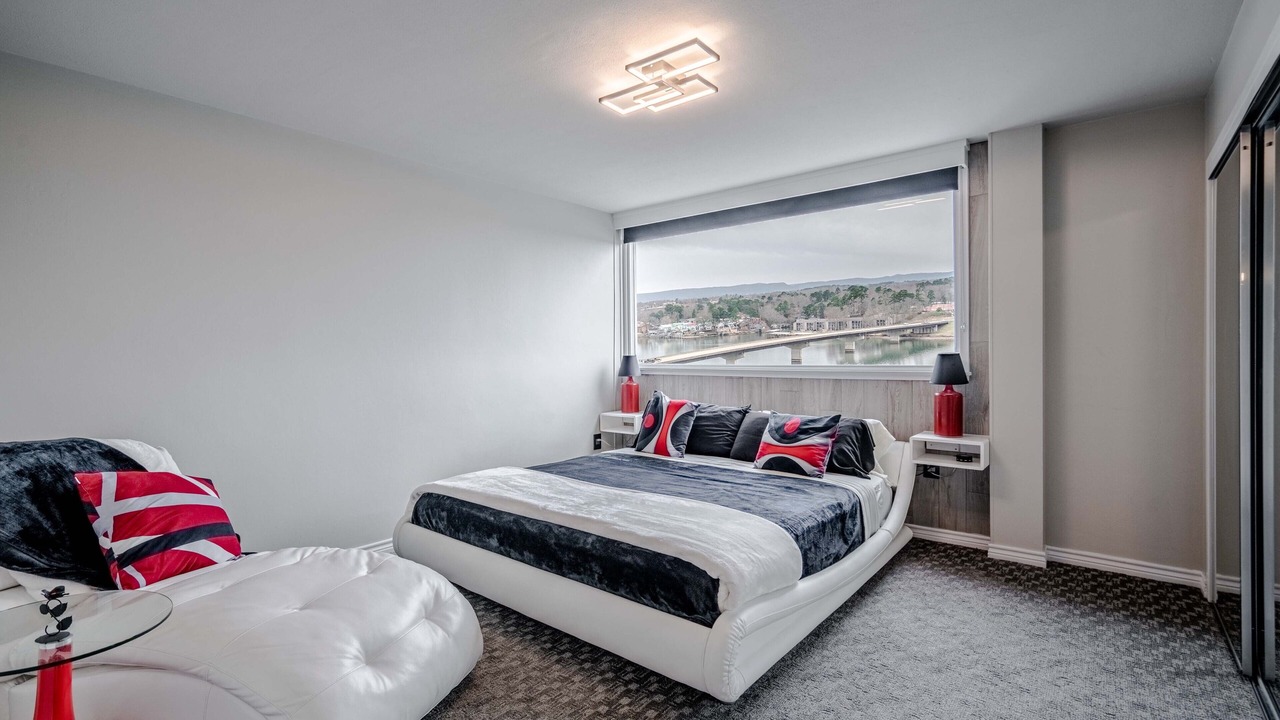 Photo of Bedroom in Mid America