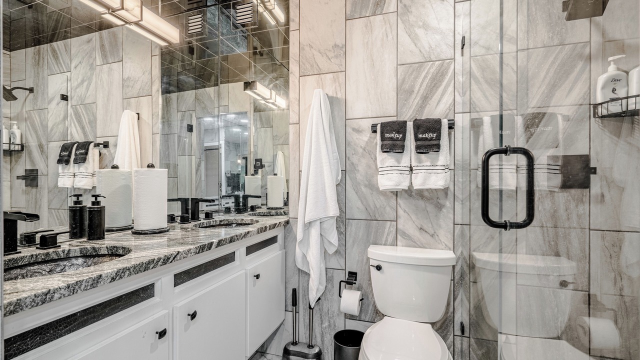 Photo of Bathroom in Mid America