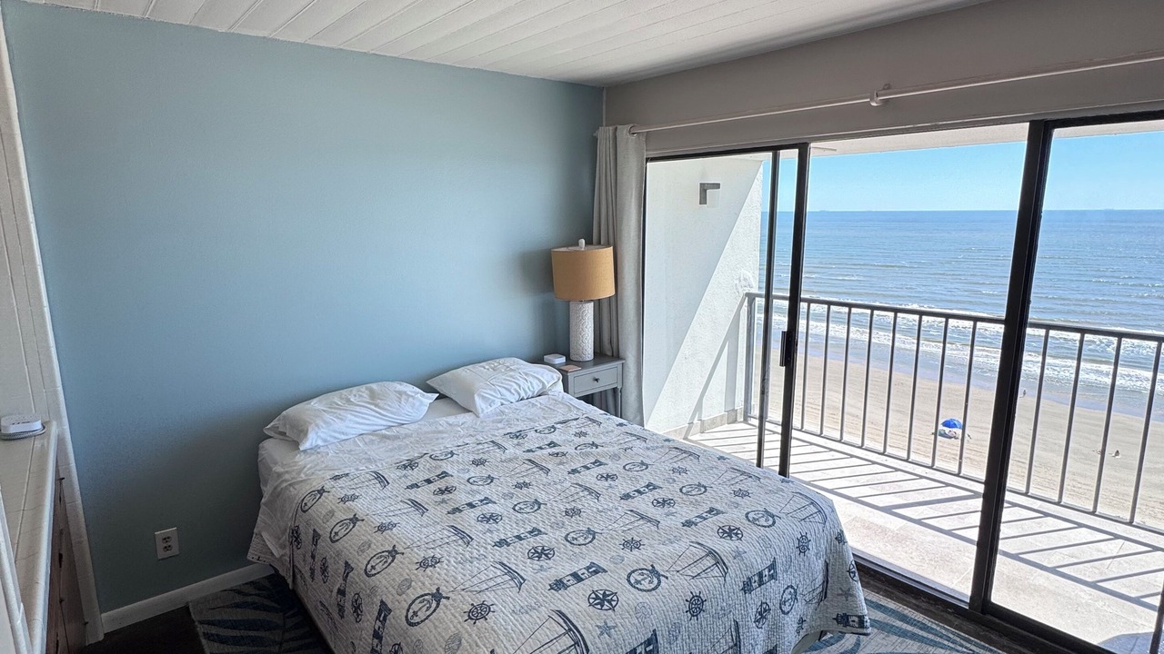 Photo of Bedroom in Galveston