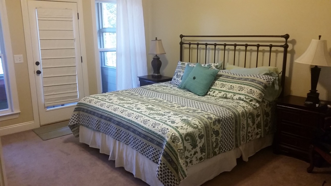 Photo of Bedroom in Lost Bridge Village