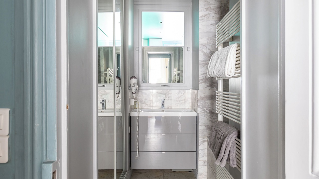 Photo of Bathroom in Porte-Saint-Martin
