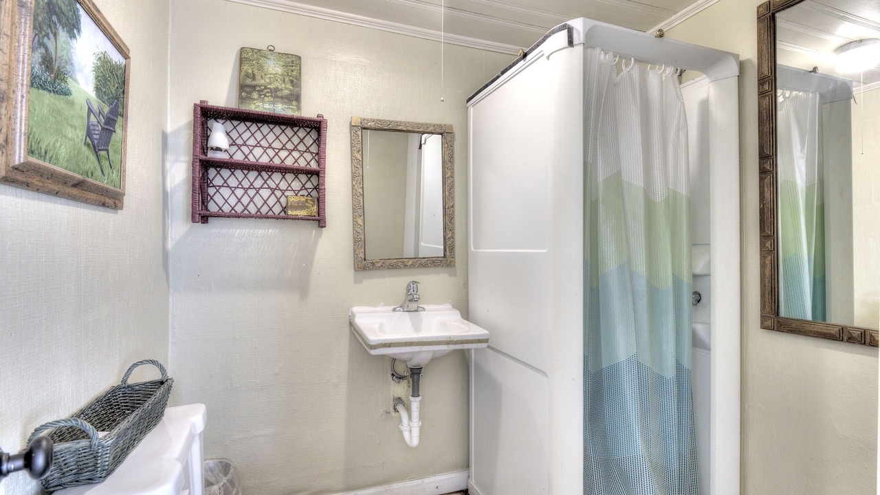 Photo of Bathroom in Cartersville