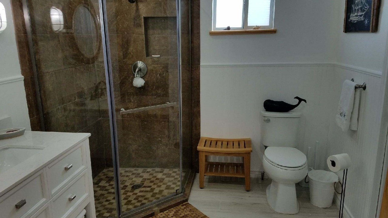 Photo of Bathroom in Long Mott