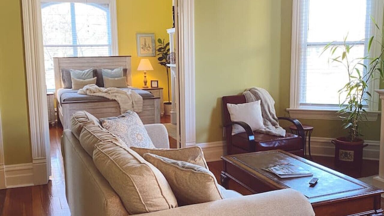 Photo of Livingroom in Lexington
