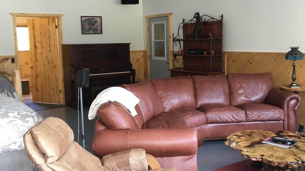 Photo of Livingroom in Meeker