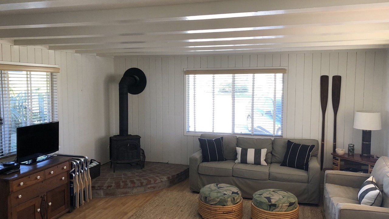 Photo of Bedroom in Carpinteria
