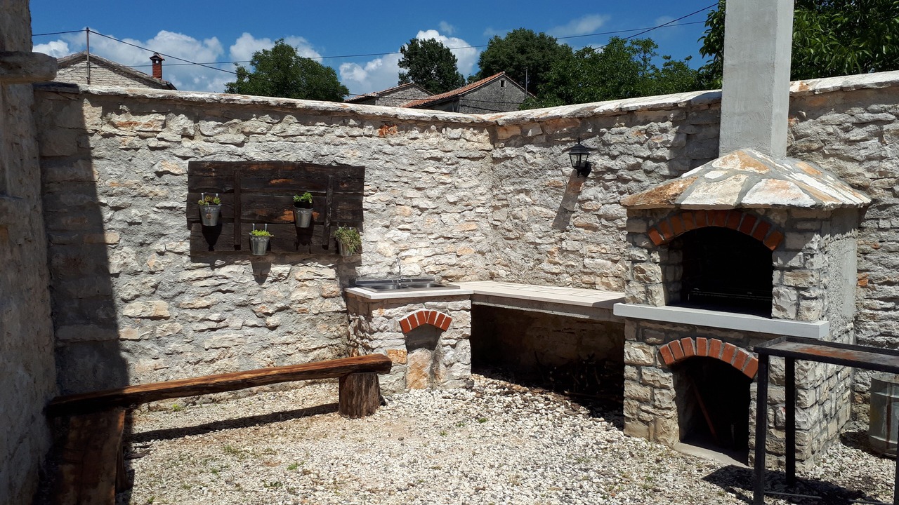 Photo of Outdoor in Kringa