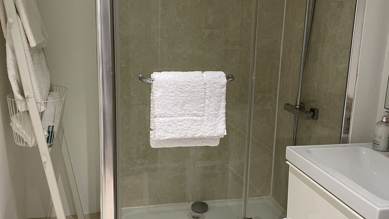 Photo of Bathroom in Dinan