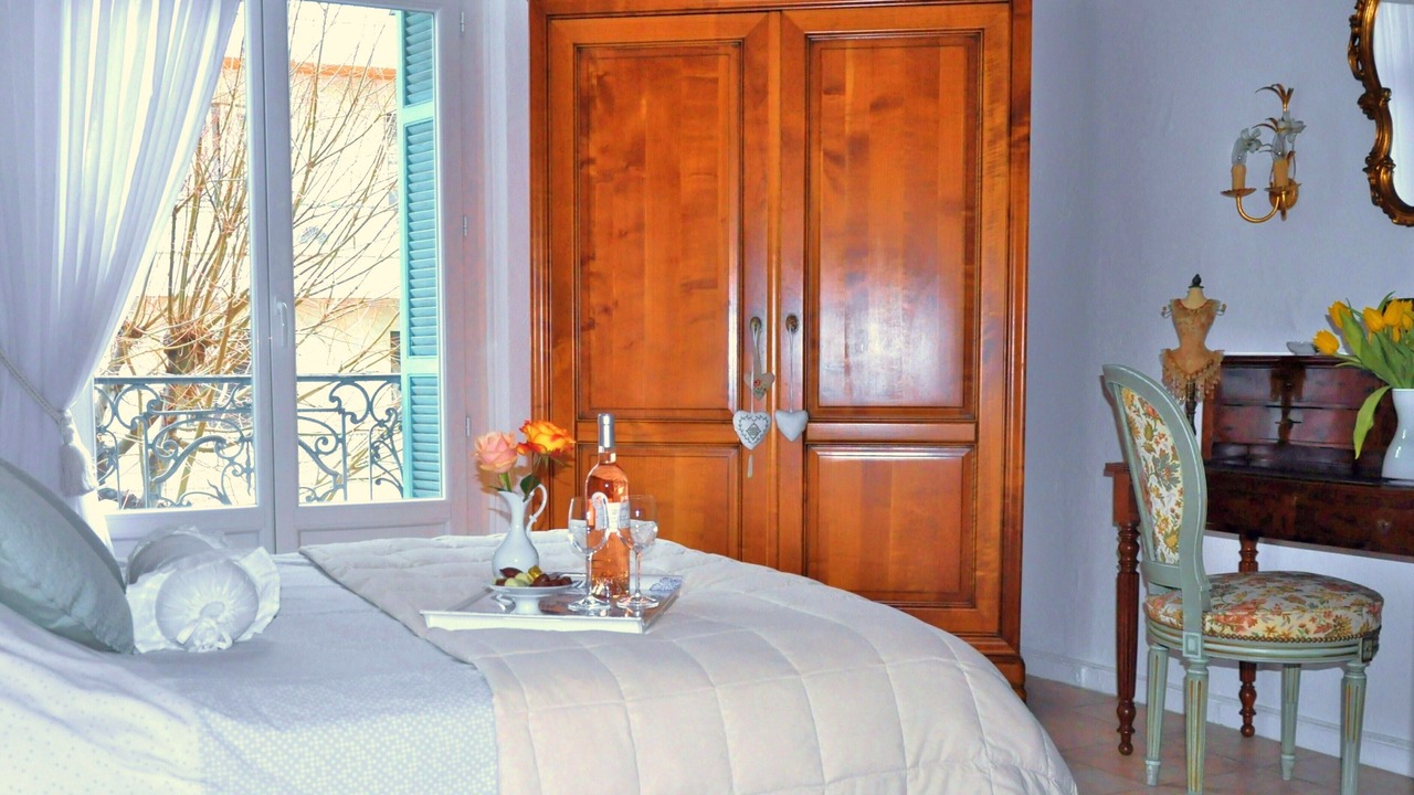 Photo of Bedroom in Antibes Old Town