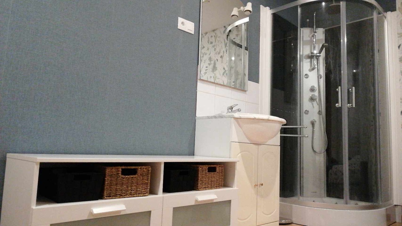 Photo of Bathroom in Favieres